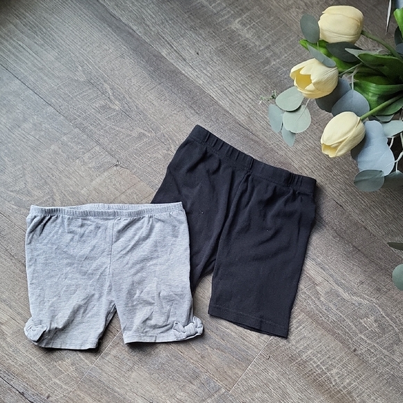 🔴Circo Gray Bike Shorts Girls Size 5 - Picture 1 of 4
